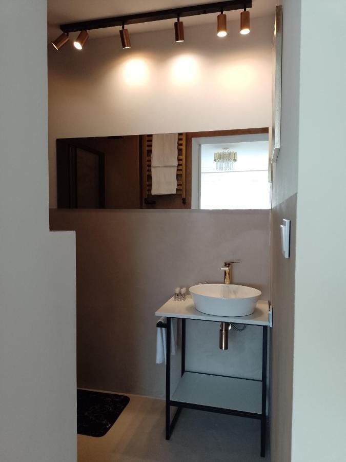 Alexa D'oro Apartamento